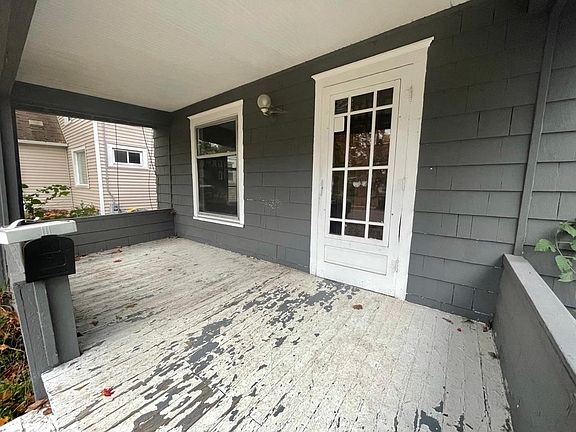 2nd image of 1511 Knollwood Ave