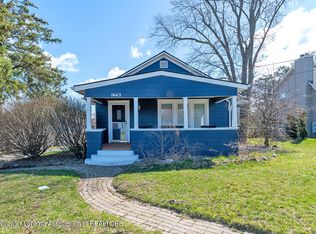 1642 Coolidge Rd, East Lansing, MI 48823