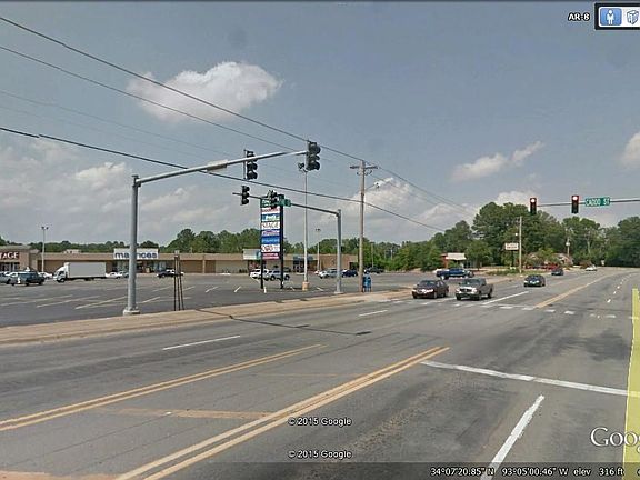 5th image of 2750 Pine St