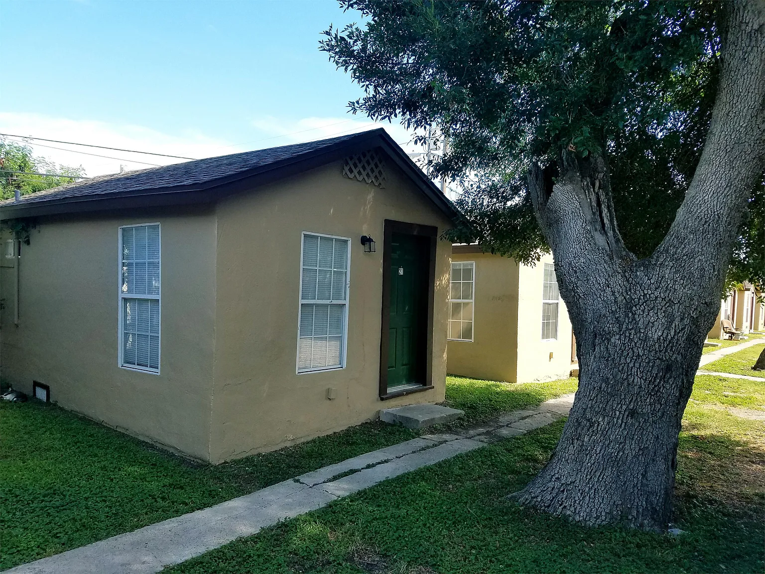 Agnes Court - 18 — Photo 1
