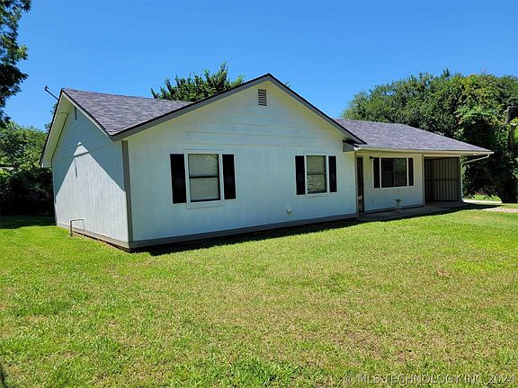 3rd image of 18819 Elizabeth Blvd