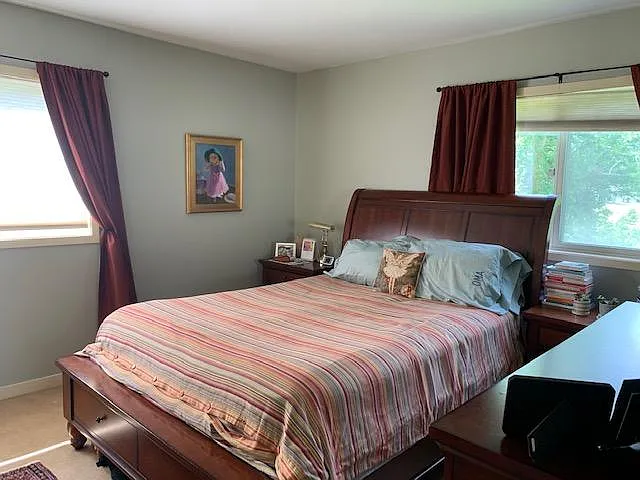 3 bed, 1.5 bath, 1392 sqft, $2,100 — Photo 3
