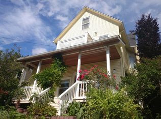 904 30th Ave, Seattle, WA 98122