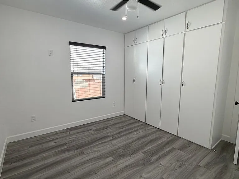 15327 S Butler Ave — Photo 7