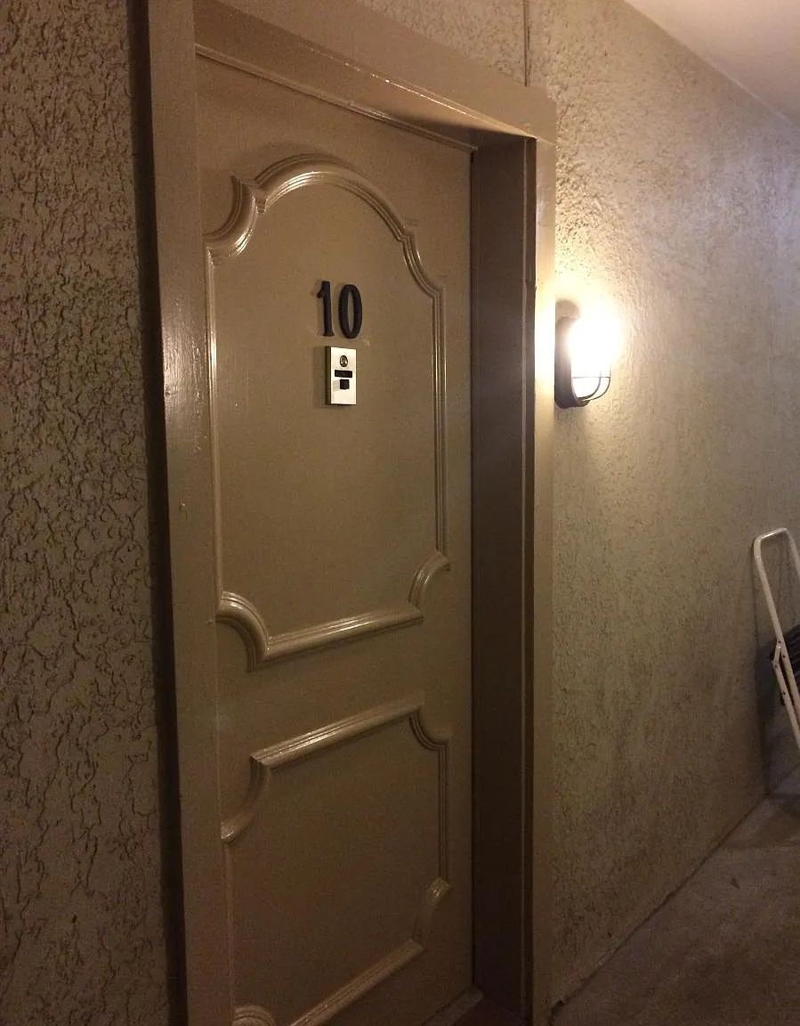 2 bed, 982 sqft, $1,800 — Photo 1