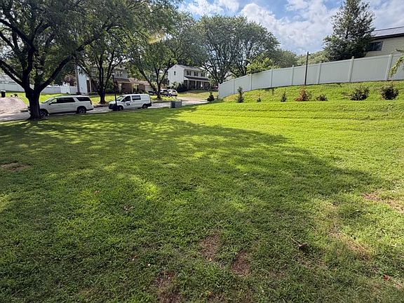 3rd image of 111 Pleasant Hill Rd