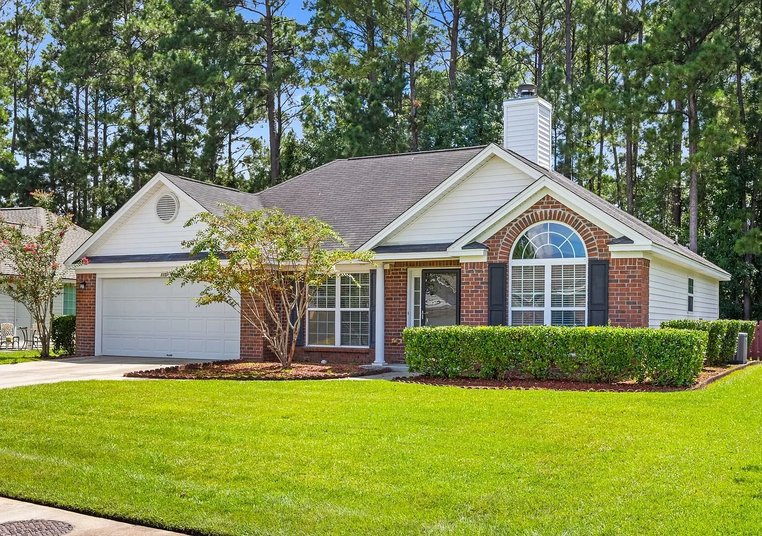 Move-In Ready Home in the Heart of Pooler - 115 Nandina Way — Photo 2