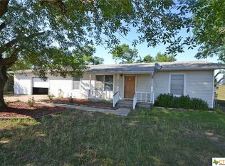 2417 Fm 236, Victoria, TX 77905