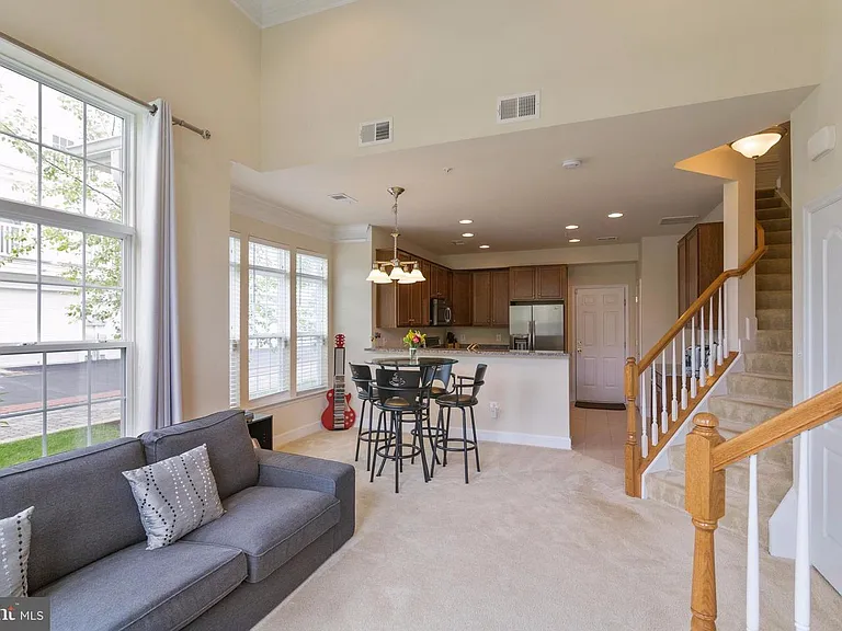 13528 Waterford Hills Blvd — Photo 7