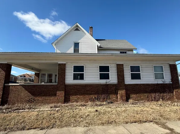 119 E Broadway St, Astoria, IL 61501