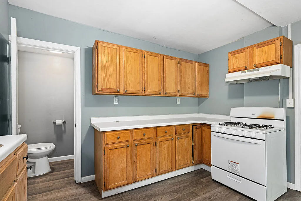621 East 10th Street - Unit 2 — Photo 4