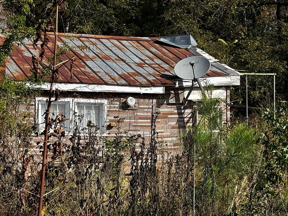 34th image of 2210 N Hurricane Creek Rd