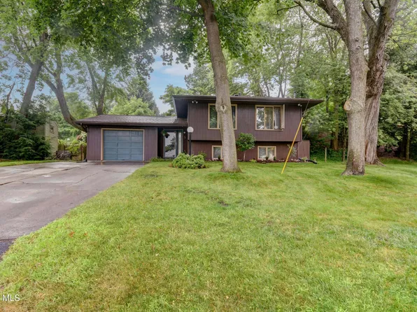 5 Wendfair Terrace, Albany, NY 12205