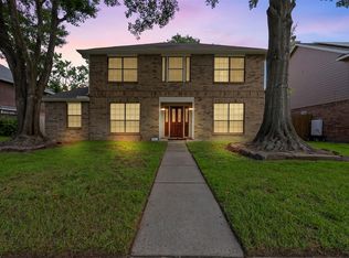 9827 Westminster Dr, Humble, TX 77338