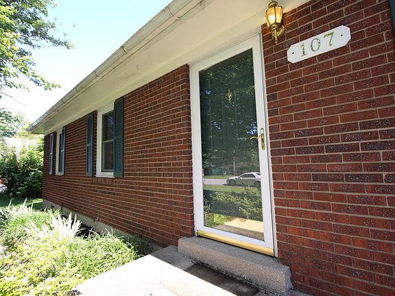3rd image of 107 Cedarwood Dr