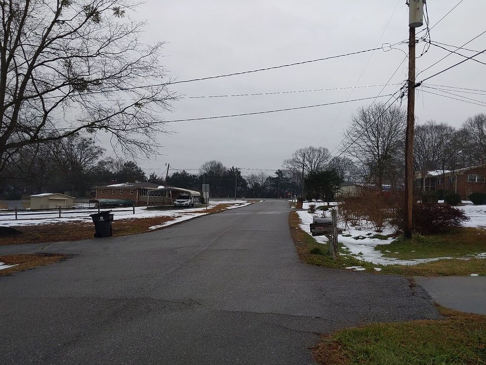 2nd image of 536 Haven Dr
