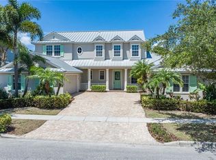 626 Manns Harbor Dr, Apollo Beach, FL 33572