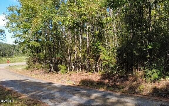 2nd image of 5464A Pecan Orchard Rd