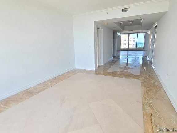 5th image of 789 Crandon Blvd APT 1404