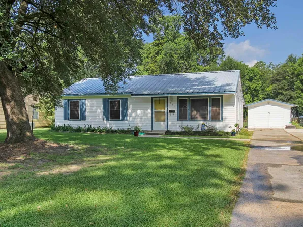 631 Ray Weiland Dr, Baker, LA 70714