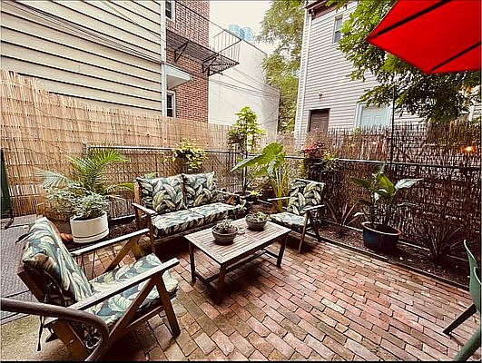 2nd image of 89 Eagle St APT 1F