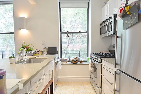 Rented by Keller Williams NYC | media 66