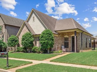 1937 S Bend Dr, Cordova, TN 38016