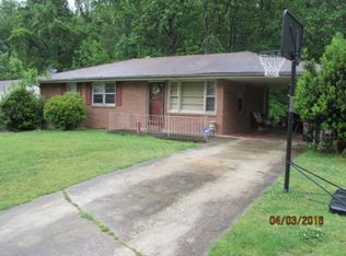 128 Hermitage Dr, Danville, VA 24541