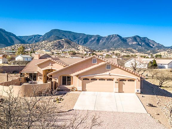 3rd image of 1520 E Yaqui St