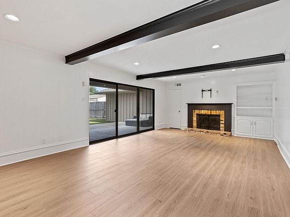 3rd image of 10510 Ravenscroft Dr