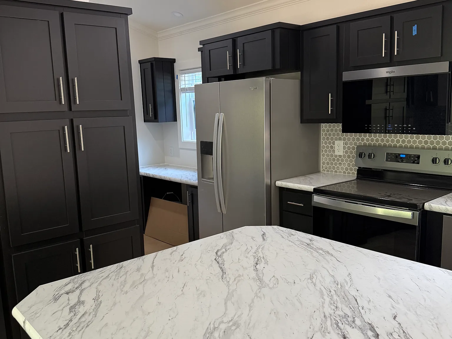 2 bed, 1000 sqft, $2,100 — Photo 3