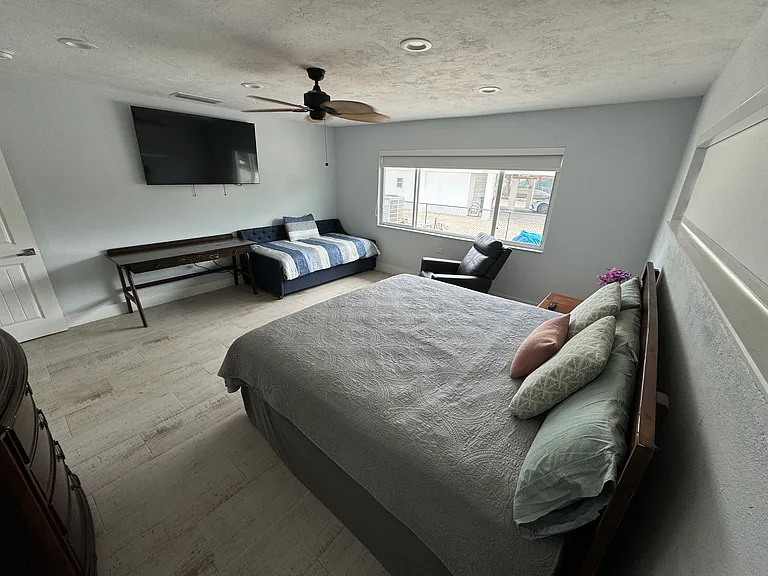 3663 Tropic St — Photo 7