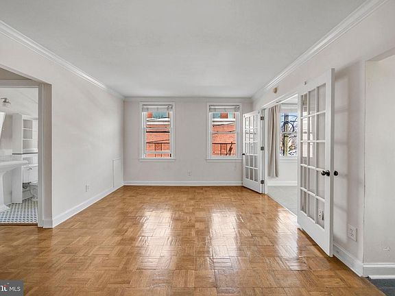3rd image of 719 S Saint Asaph St APT 203