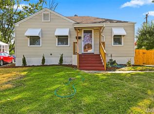 10620 Saint Stephen Ln, Saint Ann, MO 63074