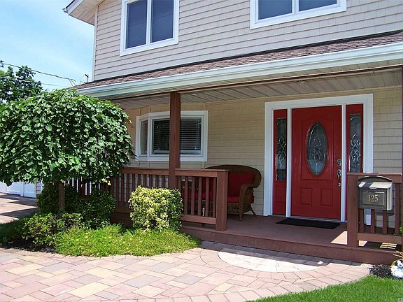 2nd image of 125 Montrose Dr