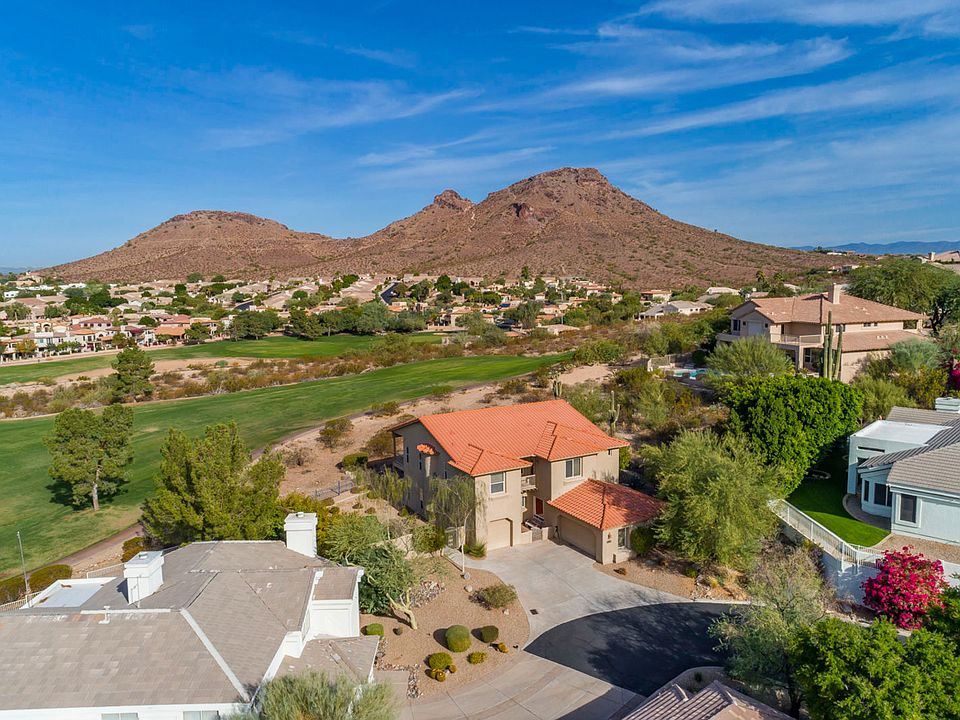 1st image of 1532 E Calavar Dr
