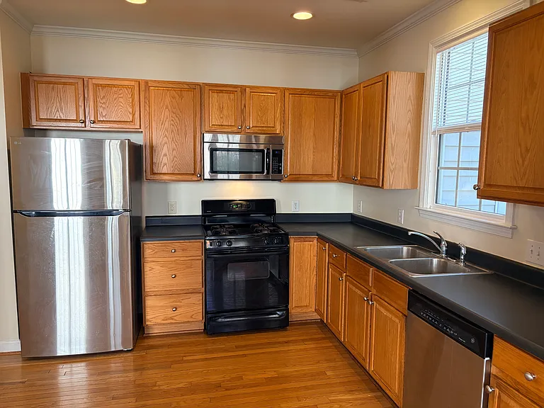 4625 Malone Ct — Photo 9