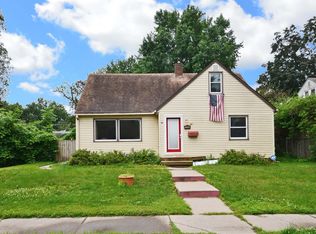 1986 5th St E, Saint Paul, MN 55119