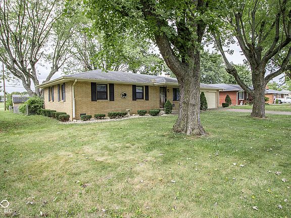 5th image of 113 N Coventry Dr