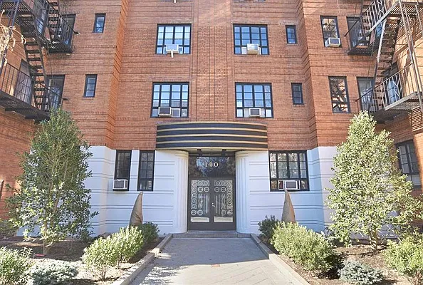 Sold by REMAX Elite | media 19