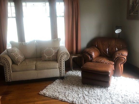 4th image of 1009 Widdicomb Ave NW