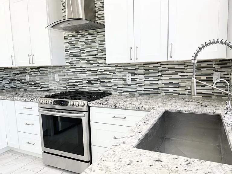 5541 Crestlock Dr — Photo 30