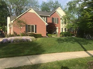43518 Castlewood Dr, Novi, MI 48375