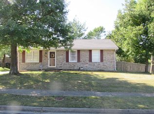 3601 Fox Run Rd, Lexington, KY 40517