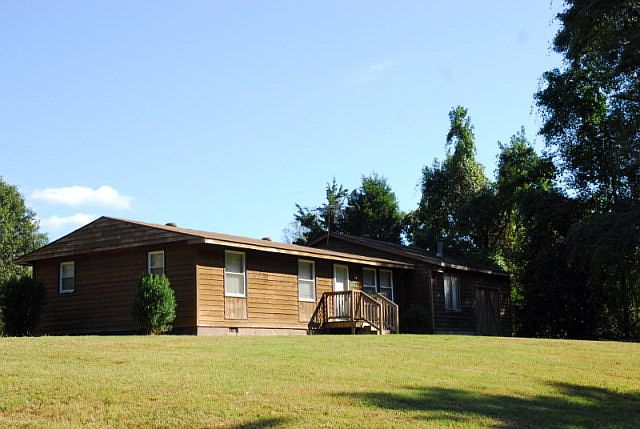 1st image of 542 Lancaster Creek Dr
