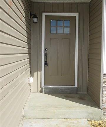 3rd image of 222 Cuivre Creek Dr