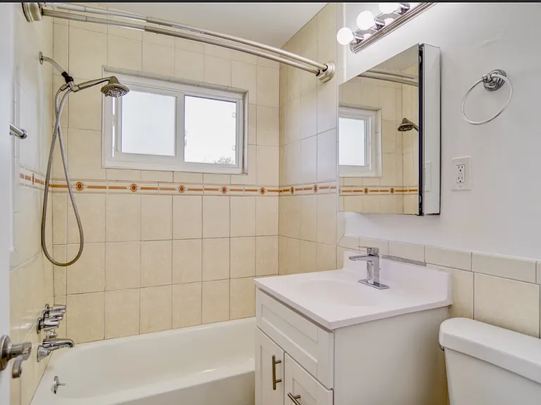 1410 Jefferson Ave — Photo 7
