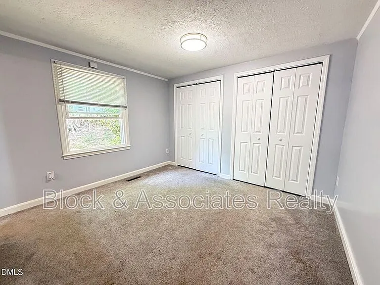 801 Carter Ave — Photo 7