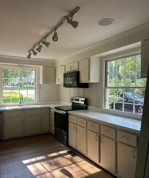 632 Royal Oaks Pl — Photo 8