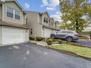 5 Leahy Ct, Somerset, NJ 08873